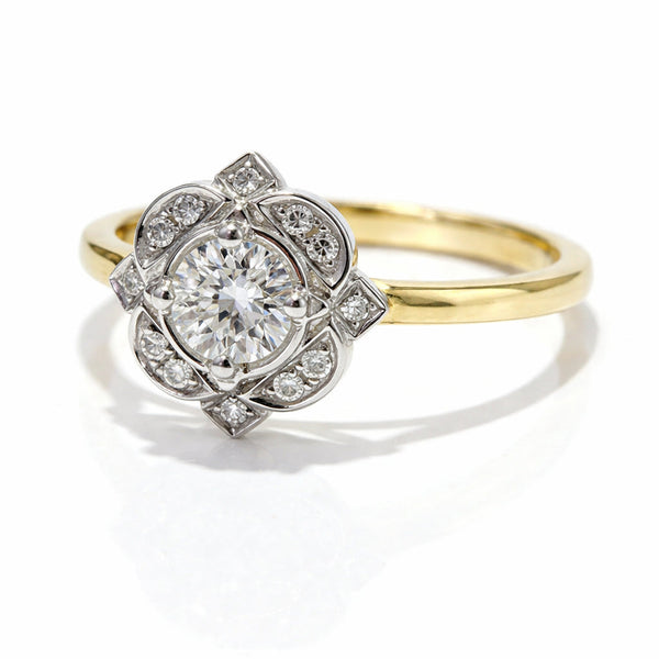 18ct White/Yellow Gold Fancy Cluster Ring  Romano's Jewellers Stafford