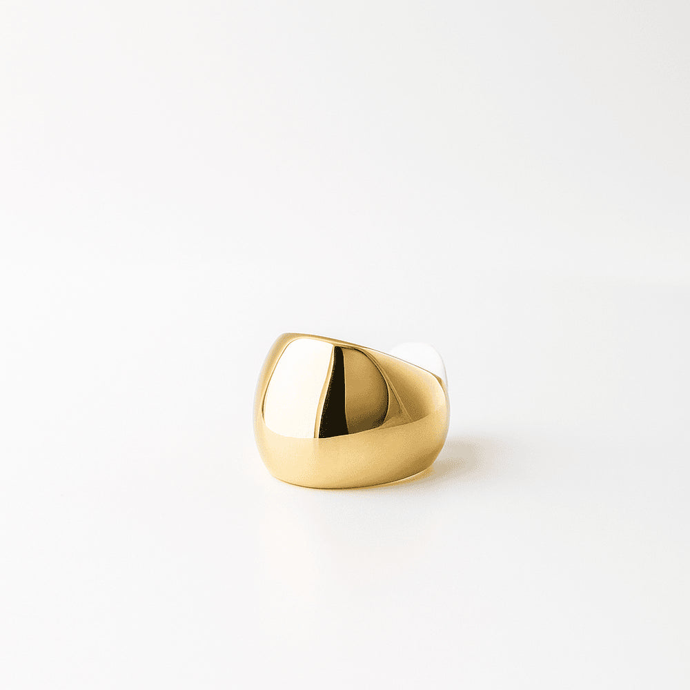 9ct Gold Concave Dress Ring – 7.95 Grams