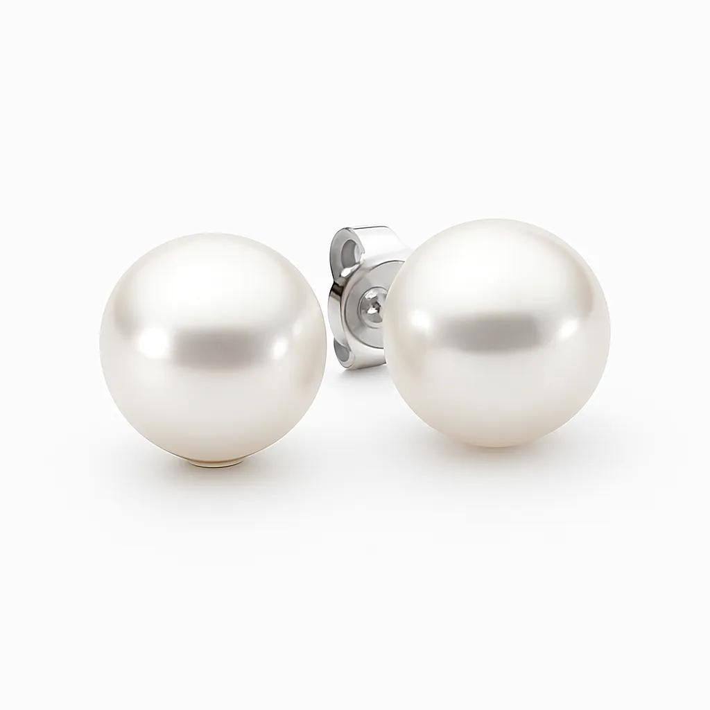 Ikecho Sterling Silver White 7mm Button Freshwater Pearl Stud Earrings