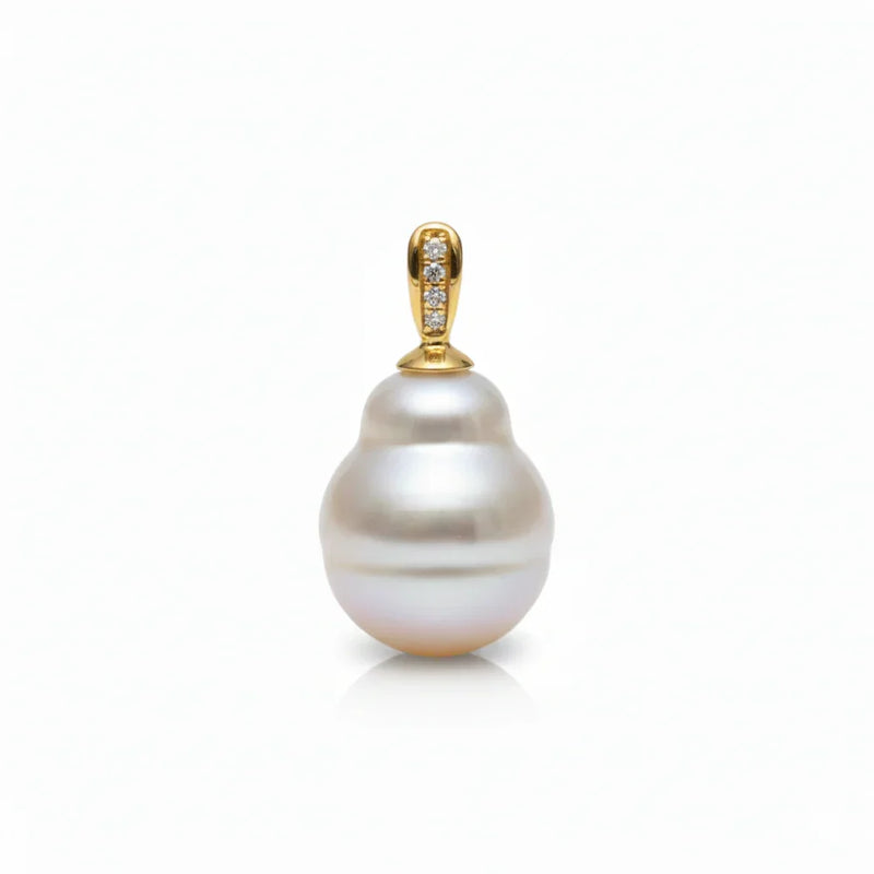 9ct Yellow Gold Diamond-Set Baroque Pearl Pendant